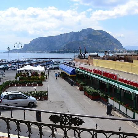 Mondello Holidays Quarto foto